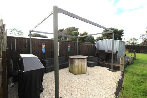 Photo of property in 26 Ross Street, Woodville, 4920