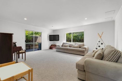 Photo of property in 91 Weranui Road, Waiwera, Orewa, 0994