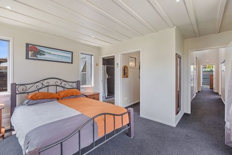 Photo of property in 61 Karamea Street, Whalers Gate, New Plymouth, 4310