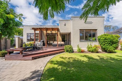 Photo of property in 18 Logan Avenue, Marewa, Napier, 4110