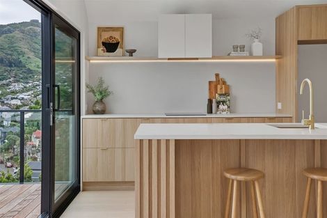 Photo of property in 7 Reserve Terrace, Lyttelton, 8082