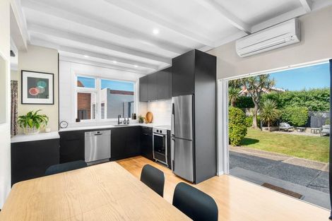 Photo of property in 14 Wilson Avenue, Saint Clair, Dunedin, 9012