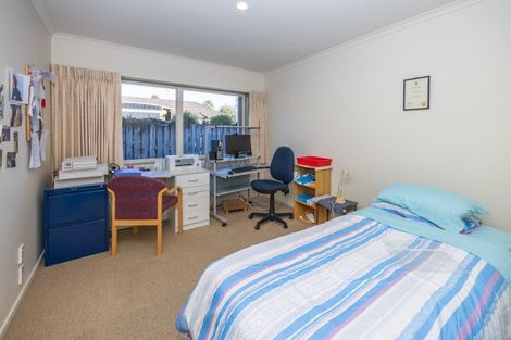 Photo of property in 15 Roderick Place, Rototuna, Hamilton, 3210