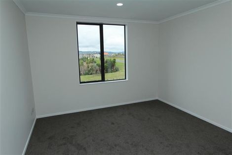 Photo of property in 9 Karokaro Road, Takanini, 2112