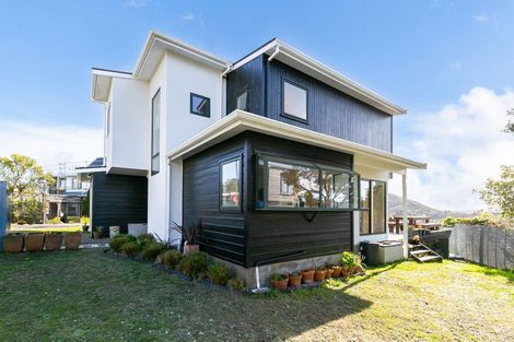 Photo of property in 5b Becker Way, Karori, Wellington, 6012