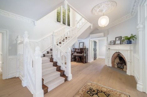 Photo of property in Chilcombe Homestead, 4 Medbury Terrace, Fendalton, Christchurch, 8041