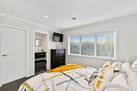 Photo of property in 5 Richard Street, Titahi Bay, Porirua, 5022