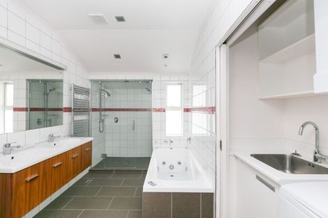 Photo of property in 12 Glenmore Street, Thorndon, Wellington, 6011