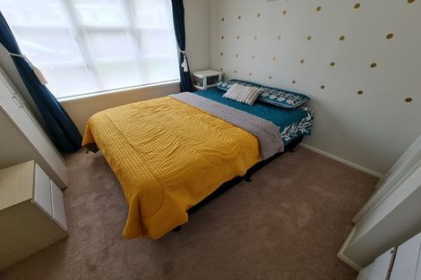 Photo of property in 5 Bledisloe Crescent, Wainuiomata, Lower Hutt, 5014