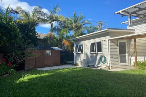 Photo of property in 9 Lyons Avenue, Murrays Bay, Auckland, 0630