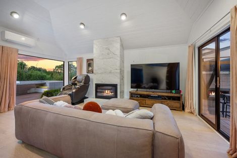 Photo of property in 9 Quebec Road, Milford, Auckland, 0620