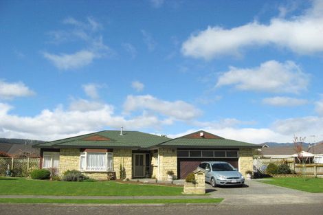 Photo of property in 11 Easton Way, Levin, 5510