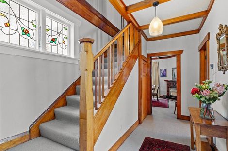 Photo of property in 13 Paynters Avenue, Strandon, New Plymouth, 4312