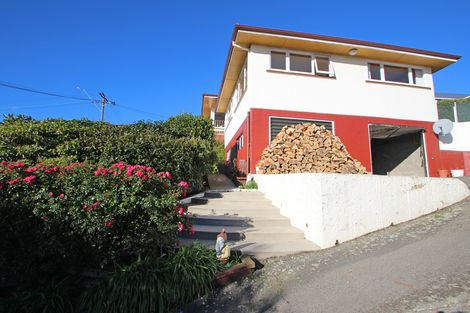 Photo of property in 12 Selwyn Street, South Hill, Oamaru, 9400