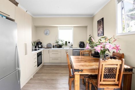 Photo of property in 538 Main North Road, Bay View, Napier, 4104