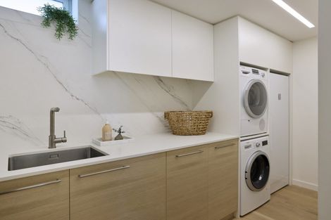 Photo of property in 7 Surf Road, Mount Maunganui, 3116