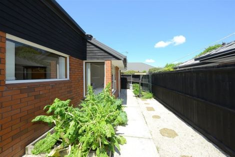 Photo of property in 1/43 Kedleston Drive, Avonhead, Christchurch, 8042