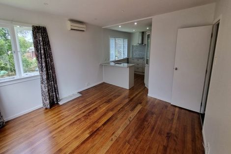 Photo of property in 124 Browns Bay Road, Rothesay Bay, Auckland, 0630
