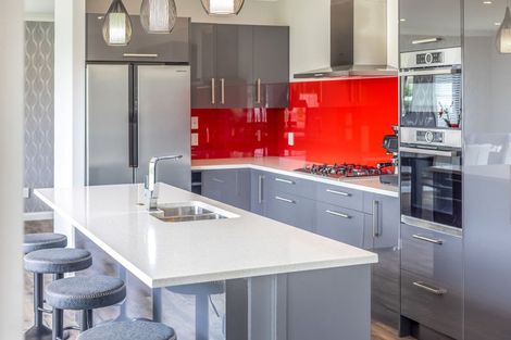 Photo of property in 9 Christow Court, Paraparaumu, 5032