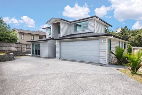 Photo of property in 96 San Valentino Drive, Henderson, Auckland, 0612