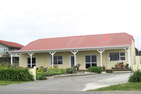 Photo of property in 134 Beach Road, Haumoana, 4102