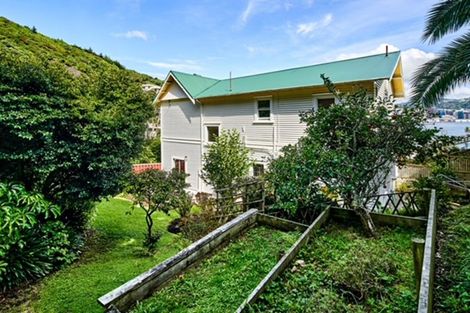 Photo of property in 17 Grass Street, Oriental Bay, Wellington, 6011