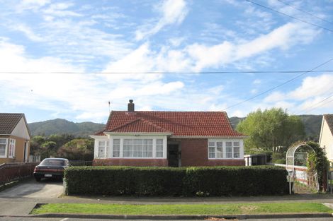 Photo of property in 9 Gibson Crescent, Naenae, Lower Hutt, 5011
