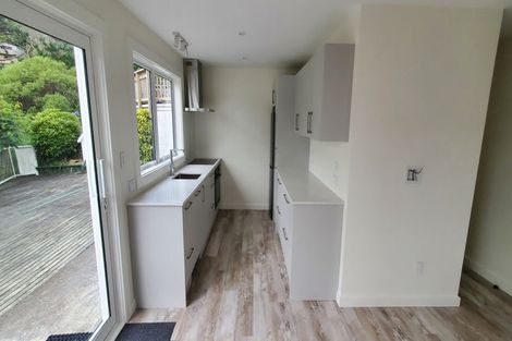 Photo of property in 8 Dallas Court, Miramar, Wellington, 6022