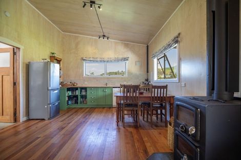 Photo of property in 1809 Whaanga Road, Raglan, 3296