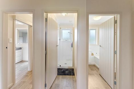 Photo of property in 921 State Highway 1, Te Horo, Otaki, 5581