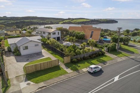Photo of property in 52 Shakespear Road, Army Bay, Whangaparaoa, 0930