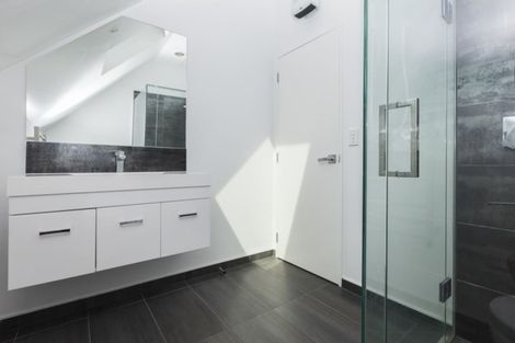 Photo of property in 4/237 Armagh Street, Christchurch Central, Christchurch, 8011