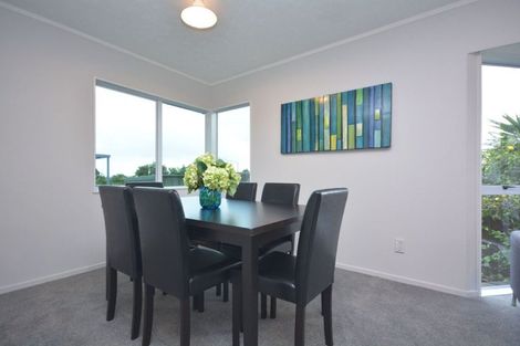 Photo of property in 19b Leven Lane, Totara Heights, Auckland, 2105