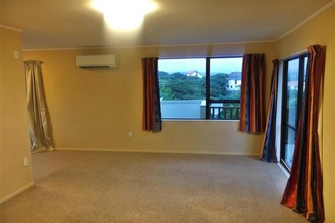 Photo of property in 36 Bodmin Terrace, Camborne, Porirua, 5026