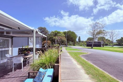 Photo of property in 8 Marine Parade, Wairoa, 4108