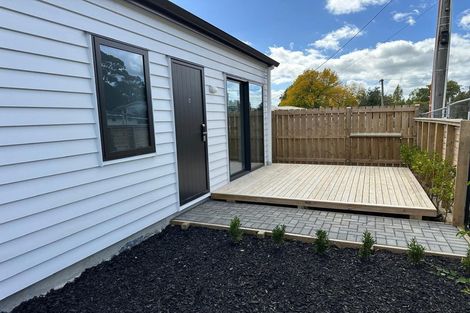 Photo of property in 62a Woodside Road, Massey, Auckland, 0614