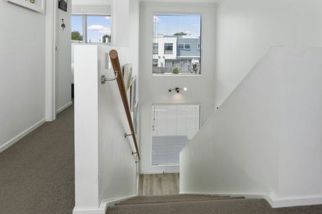 Photo of property in 31 Reynolds Place, Papamoa Beach, Papamoa, 3118