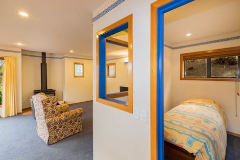 Photo of property in 37 Cornwall Road, Lyttelton, 8082