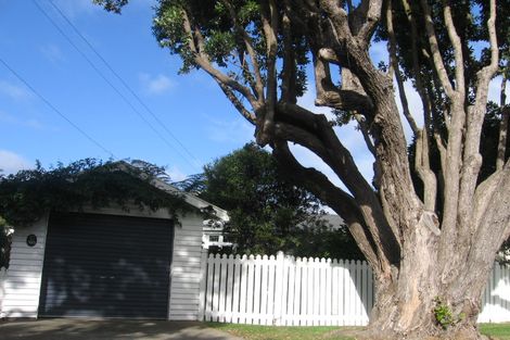 Photo of property in 20 Saint Albans Grove, Woburn, Lower Hutt, 5010