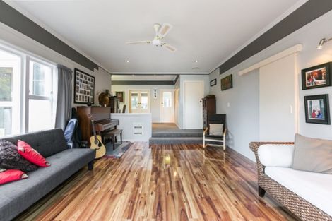 Photo of property in 14 Anderson Road, Taradale, Napier, 4112