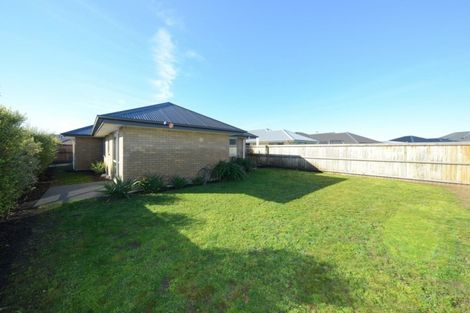 Photo of property in 33 Sutherland Drive, Kaiapoi, 7630