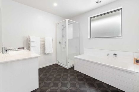 Photo of property in 6 Dingle Street, Lake Hawea, 9382