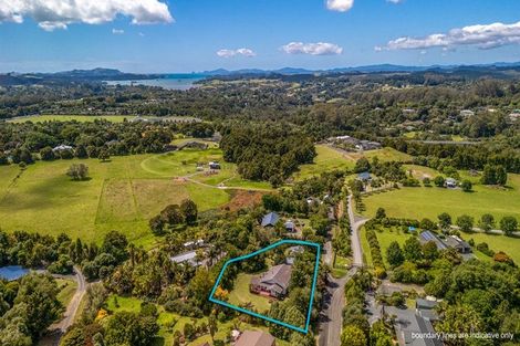 Photo of property in 15 Karaka Drive, Kerikeri, 0230