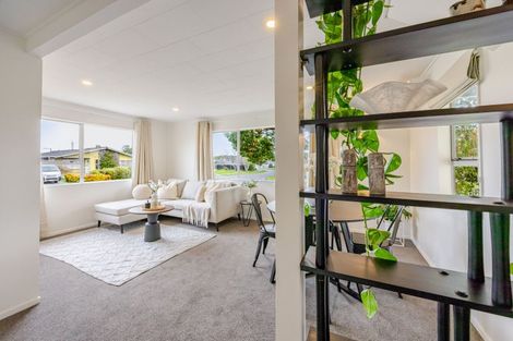 Photo of property in 2 Lomond Place, Tamatea, Napier, 4112