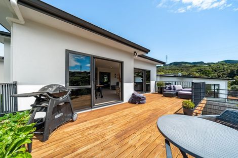 Photo of property in 14 Cosgrove Rise, Riverstone Terraces, Upper Hutt, 5018