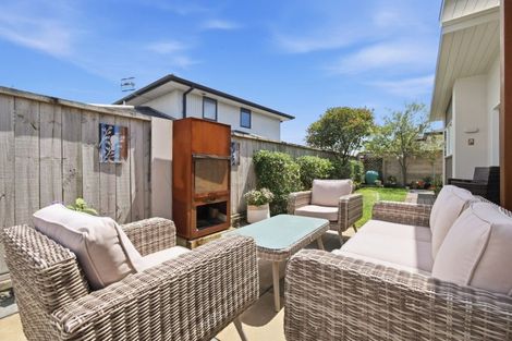 Photo of property in 24 Coast Boulevard, Papamoa Beach, Papamoa, 3118