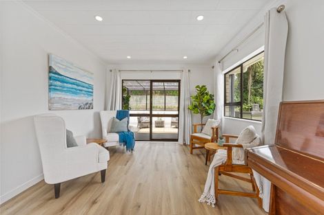 Photo of property in 37 Herekawe Drive, Spotswood, New Plymouth, 4310