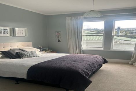 Photo of property in 10 Garfield Street, Brooklyn, Wellington, 6021