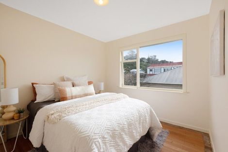 Photo of property in 5/139 Queens Drive, Lyall Bay, Wellington, 6022