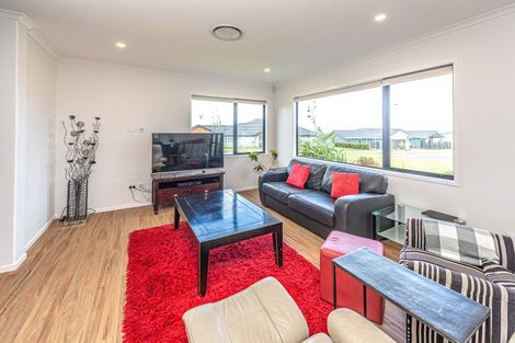 Photo of property in 36 Tirimoana Place, Otamatea, Whanganui, 4501